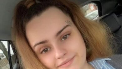 فتاة عشرينية