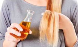 طريقة عمل حمام زيت للشعر في المنزل