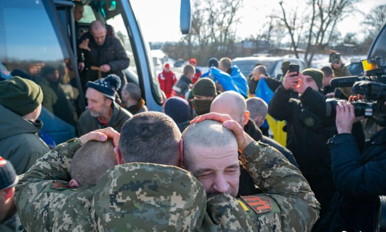 بوساطة إماراتية: عملية تبادل أسرى بين روسيا وأوكرانيا