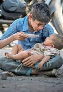 الأب هوا السند والقوة