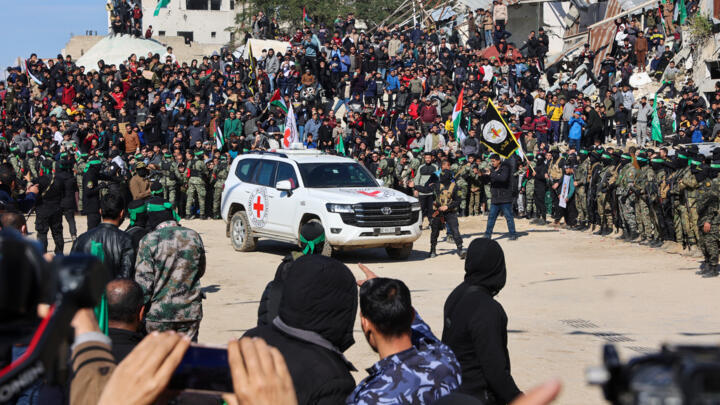 هآرتس: عودة أسرى اسرائيليين من غزة الأسبوع المقبل