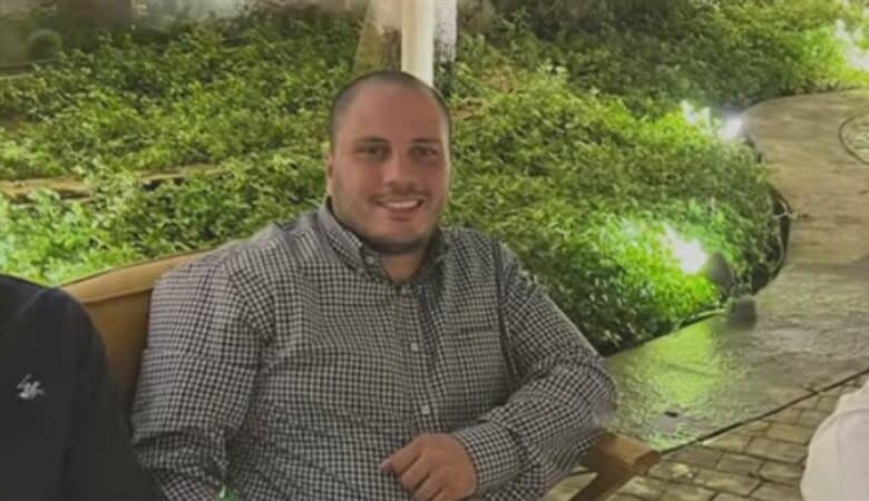 من هو مؤمن عادل صاحب بلبن