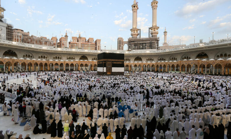 تهنئة الحجاج بالعودة من الحج 2025